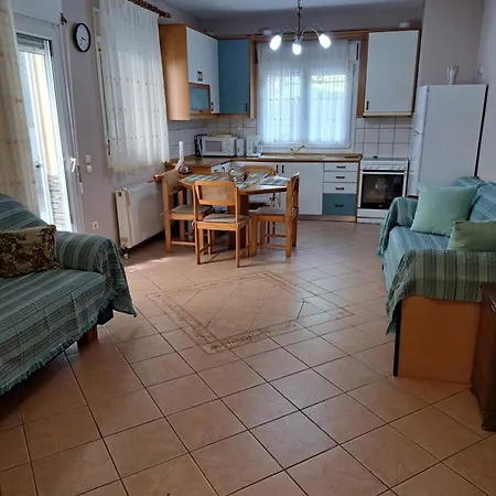 Savina Kalamitsa Apartman *